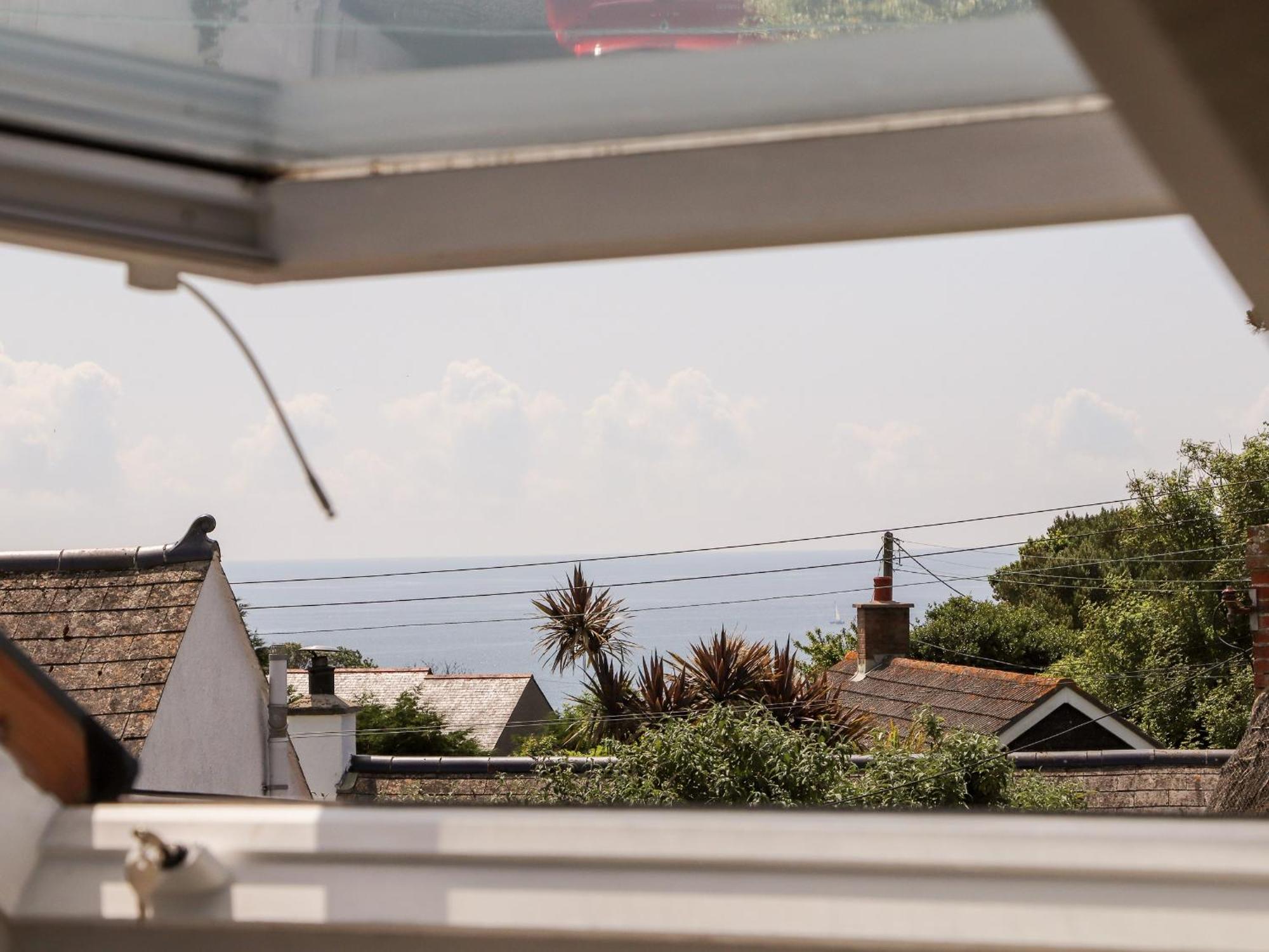 The Attic Apartment Helston Bagian luar foto